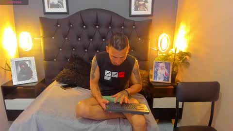 jm_hot_ online show from 01.28.25