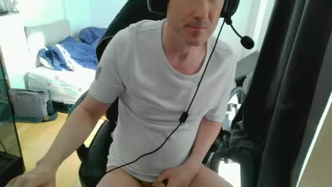 Snapshot of jman2025839798 chatting on 04.30.26 jman2025839798 online show from 04.30.26