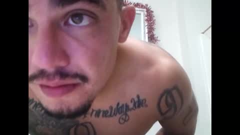 Snapshot of jmartel92 chatting on 12.21.25 jmartel92 online show from 12.21.25