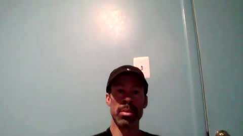 Snapshot of jmb525 chatting on 11.01.25 jmb525 online show from 11.01.25