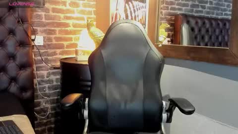 jo_silva99 online show from 01.16.26