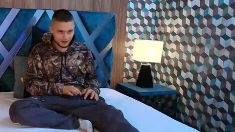 Snapshot of joaho_fernandez chatting on 04.13.26 Joao online show from 04.13.26