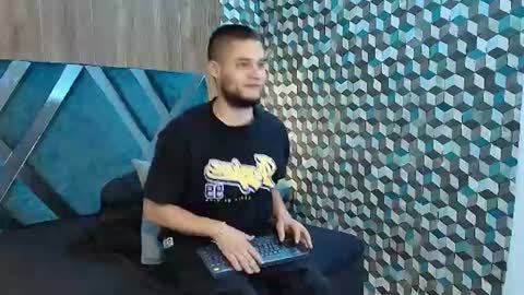  Joao online show from 07.04.26