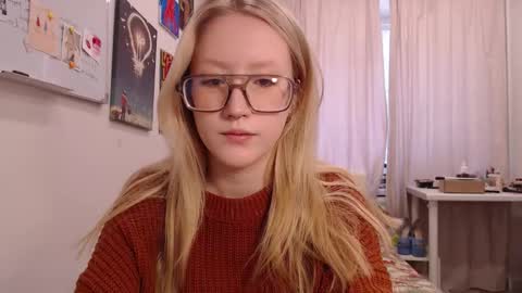 joan_kiss online show from 09.15.25