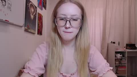 joan_kiss online show from 08.02.26