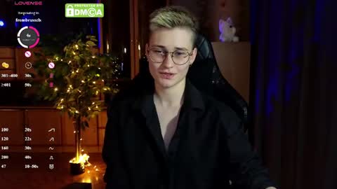 Snapshot of joan_night chatting on 06.22.26 J online show from 06.22.26