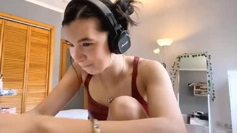 joanaphippin online show from 04.19.26