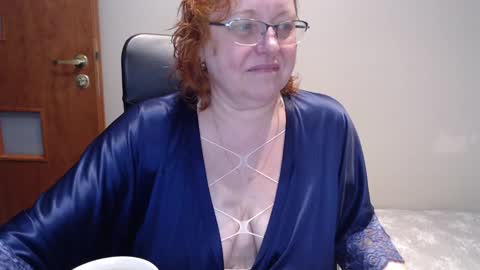 Snapshot of joannaandneighbour chatting on 02.03.25 Joanna and Greg online show from 02.03.25