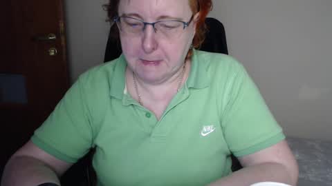 Snapshot of joannaandneighbour chatting on 02.26.25 Joanna and Greg online show from 02.26.25