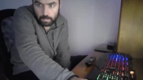 Snapshot of joaodias_18 chatting on 02.24.25 joaodias_18 online show from 02.24.25