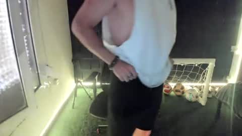 Snapshot of joaquin420_hot chatting on 06.19.26 joaquin420_hot online show from 06.19.26