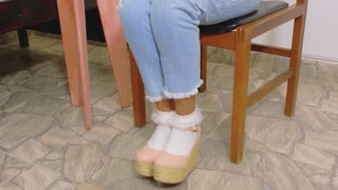 Snapshot of jodidamente_adictiva chatting on 11.27.25 Jhulia online show from 11.27.25