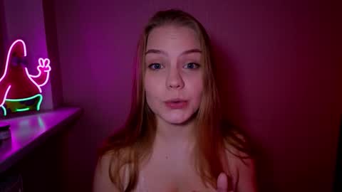 Snapshot of jodiewithgreen chatting on 10.12.25 Jodie 3 returning TODAY online show from 10.12.25