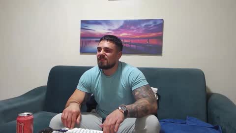 Snapshot of jodogs chatting on 12.03.25 Tiberius online show from 12.03.25