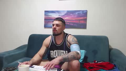 Snapshot of jodogs chatting on 01.08.26 Tiberius online show from 01.08.26