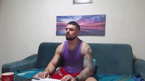 Snapshot of jodogs chatting on 01.10.26 Tiberius online show from 01.10.26