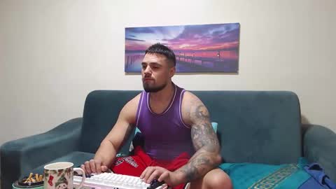 Snapshot of jodogs chatting on 01.11.26 Tiberius online show from 01.11.26