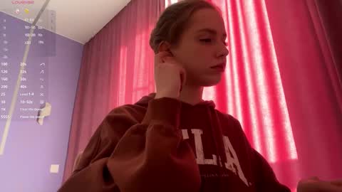 Lina online show from 11.04.25