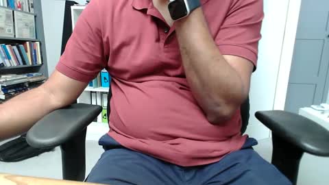 Snapshot of joe765shades chatting on 05.28.26 joe765shades online show from 05.28.26