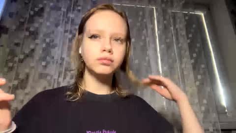 Snapshot of joeannfurgison chatting on 02.05.26 Aurora online show from 02.05.26