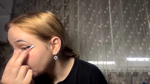 Snapshot of joeannfurgison chatting on 02.17.26 Aurora online show from 02.17.26