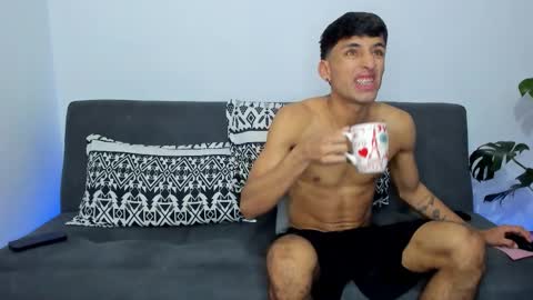 Snapshot of joel_foxx chatting on 11.12.25 joel_foxx online show from 11.12.25