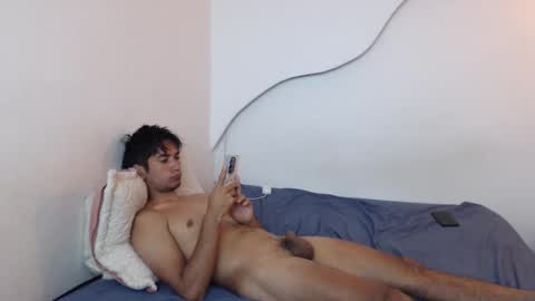 Snapshot of johan_03 chatting on 10.13.25 johan online show from 10.13.25