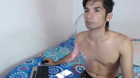 Snapshot of johan_03 chatting on 10.16.25 johan online show from 10.16.25