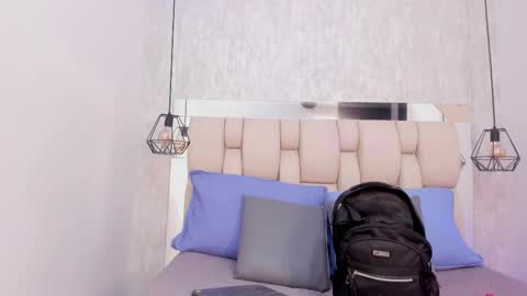 Snapshot of johan_gz_ chatting on 09.10.25 Johan online show from 09.10.25