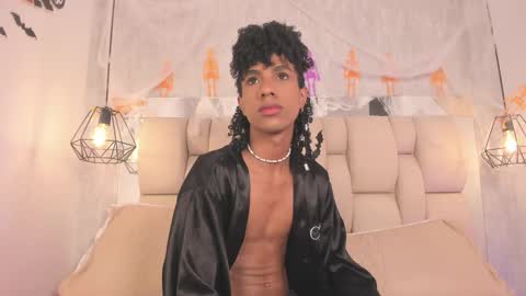 Snapshot of johan_gz_ chatting on 10.24.25 Johan online show from 10.24.25