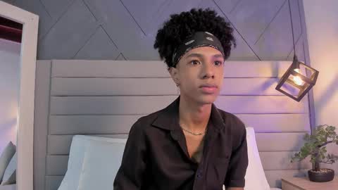 Snapshot of johan_gz_ chatting on 11.14.25 Johan online show from 11.14.25