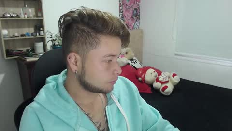 JOHAN independient model online show from 03.08.25