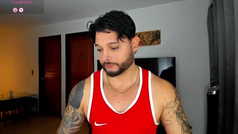 Snapshot of johatsu chatting on 12.22.24 King - online show from 12.22.24