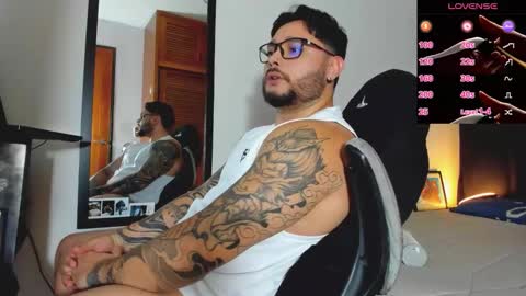 Snapshot of johatsu chatting on 10.06.25 King - online show from 10.06.25