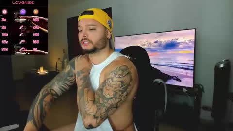 Snapshot of johatsu chatting on 10.14.25 King - online show from 10.14.25