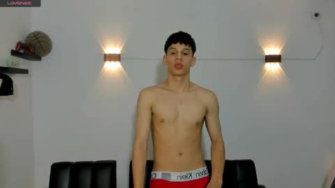 john_ssnow29 online show from 04.14.26