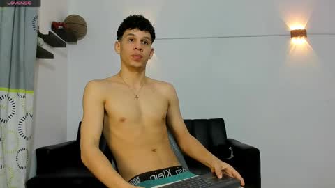 john_ssnow29 online show from 04.27.26