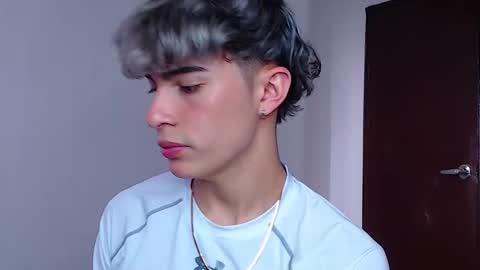 John Vichenso online show from 10.08.25