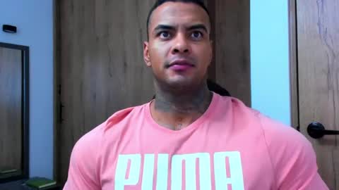 Snapshot of johnbelt_ chatting on 07.11.26 john belt online show from 07.11.26