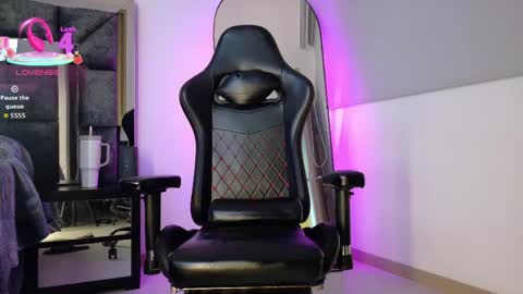 johnjaguar  online show from 04.08.26