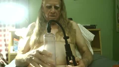 johnnieq1971 online show from 05.25.26
