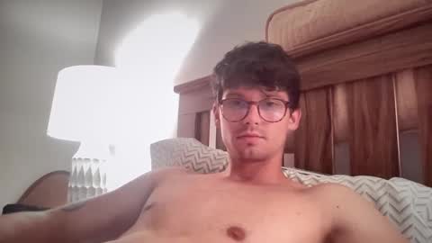 Snapshot of johnny__wood chatting on 10.01.25 Johnny online show from 10.01.25