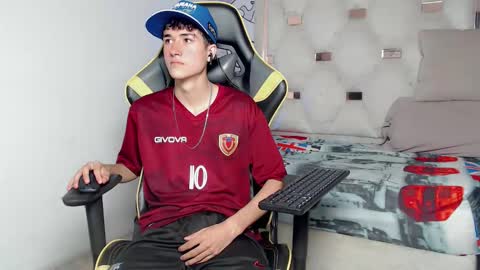 johnny_cagee online show from 09.10.25