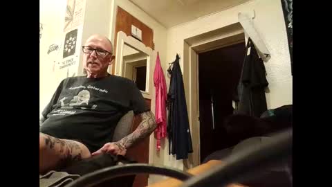 Snapshot of johnnyanubis chatting on 02.27.26 Master online show from 02.27.26