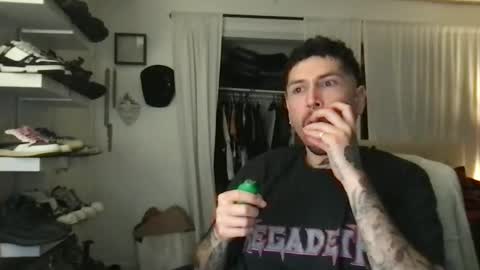 Snapshot of johnnydeep66 chatting on 12.19.24 JohnnyDeep66 online show from 12.19.24