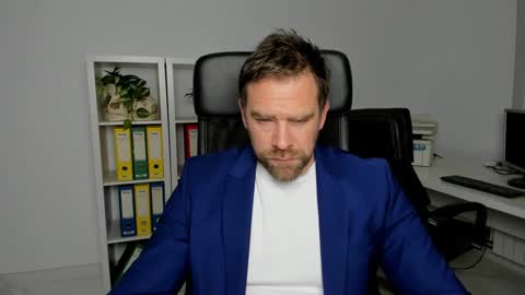 johnnydough82 online show from 12.12.24