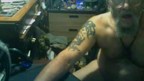 johnnyshung1 online show from 12.18.25