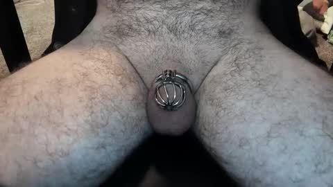 Snapshot of johnnyworld chatting on 01.01.25 johnnyworld online show from 01.01.25