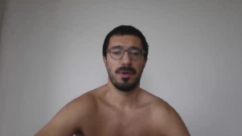 Snapshot of johnparis7575 chatting on 10.30.25 Johnfrench online show from 10.30.25