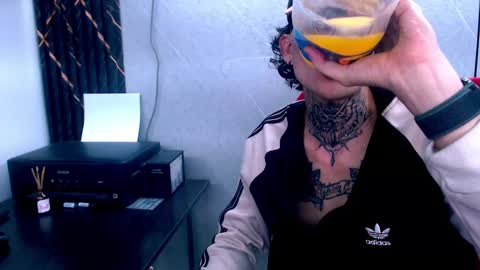 johnsonisaac94  online show from 02.16.25